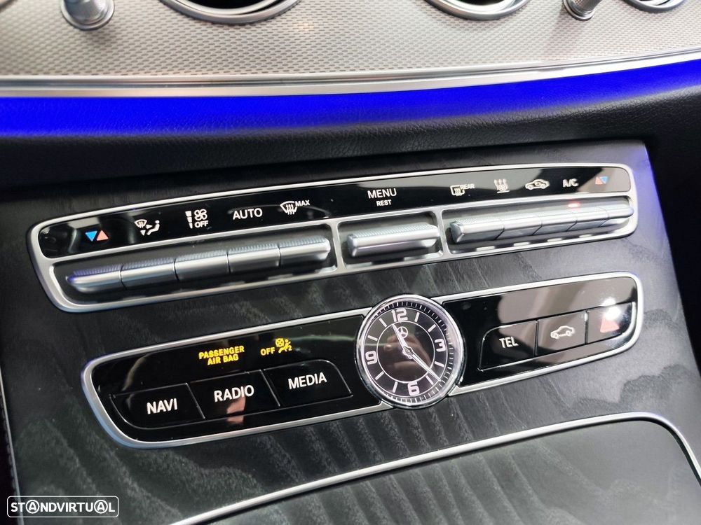 Mercedes-Benz E 300 de AMG Line - 34