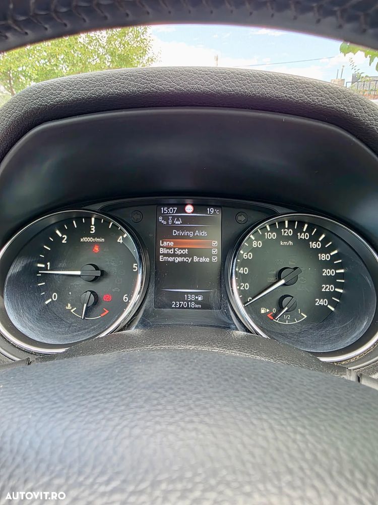 Nissan Qashqai 1.6 DCI DPF Start/Stop tekna - 18