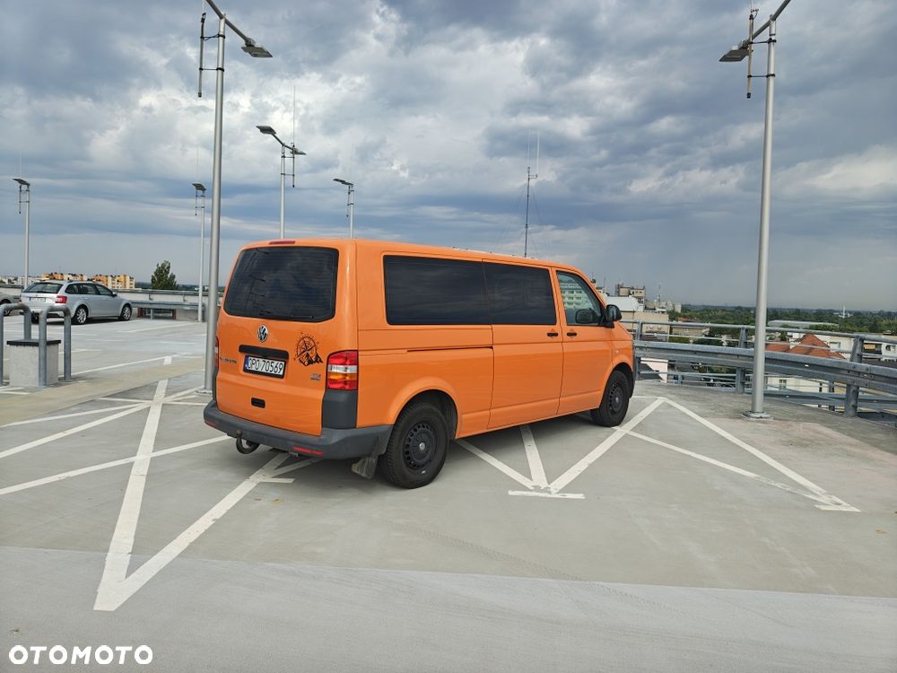 Volkswagen Transporter - 2