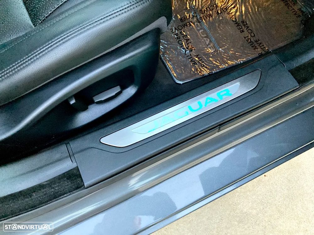 Jaguar XF Sportbrake 2.0 D Pure Aut. - 34
