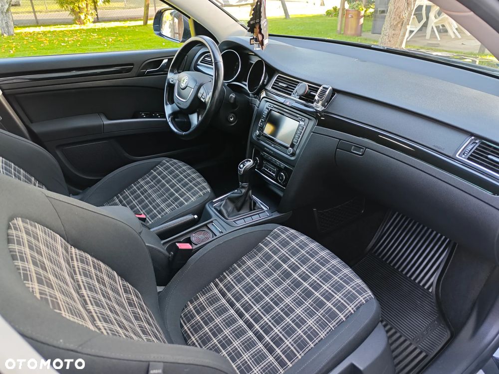 Skoda Superb 2.0 TDI Elegance - 10