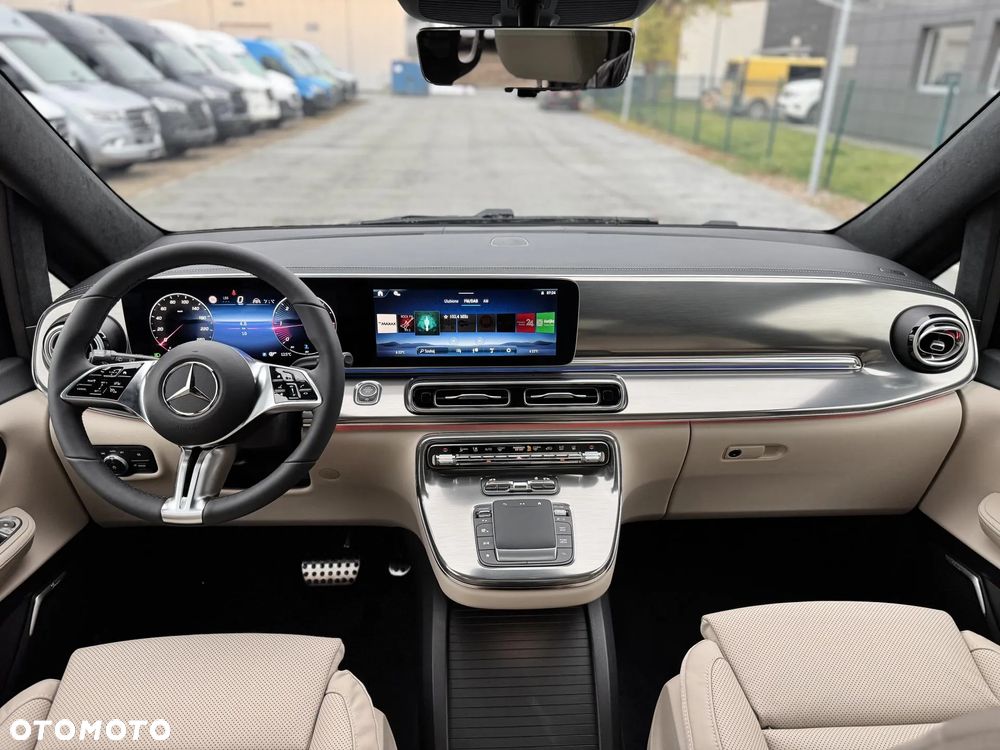 Mercedes-Benz Klasa V - 8