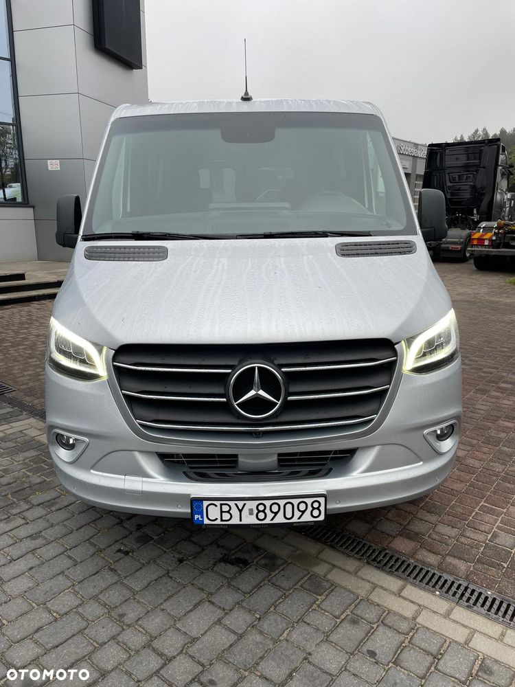 Mercedes-Benz Sprinter 907.235 - 9