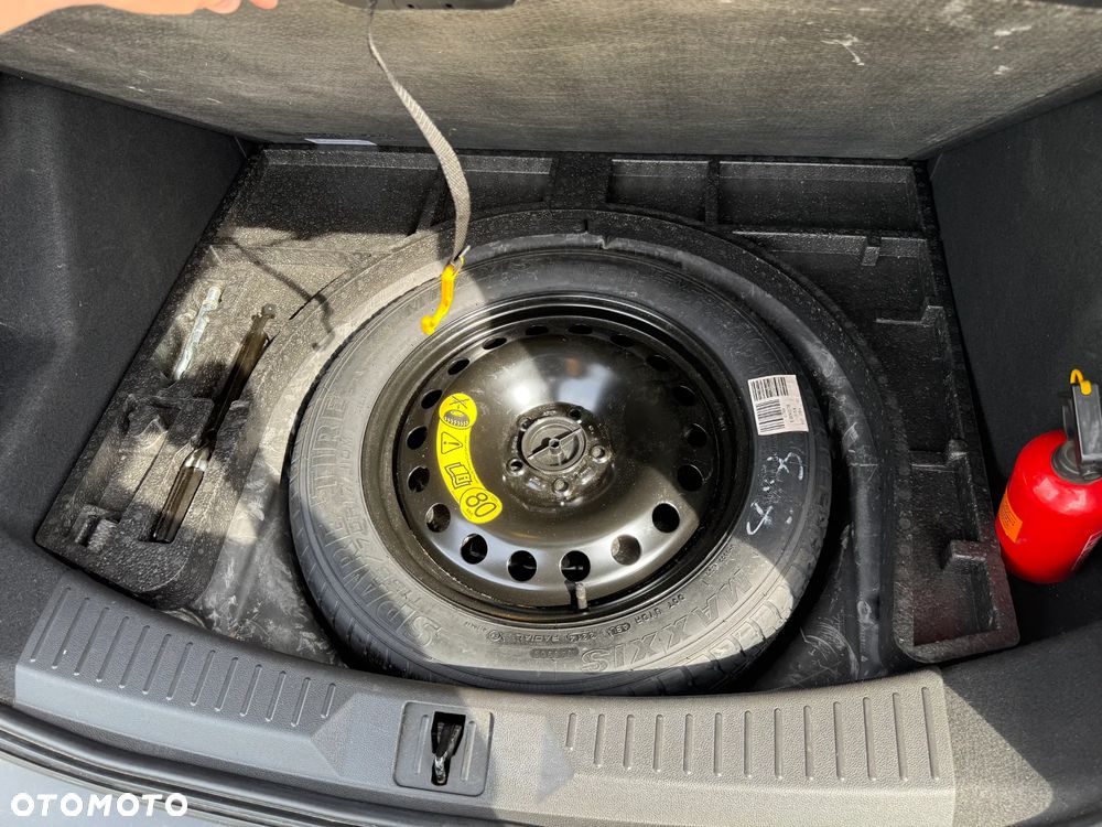 Ford Kuga 1.6 EcoBoost 2x4 SYNC - 12