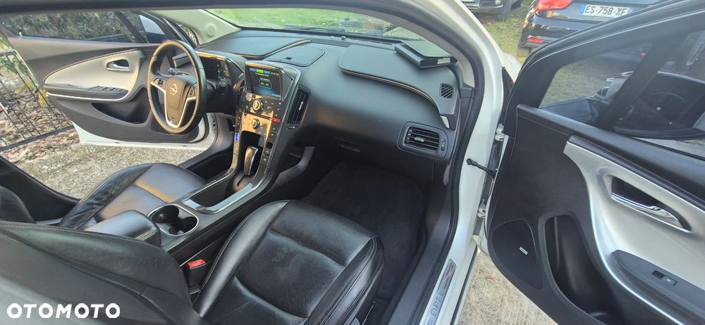 Opel Ampera - 11