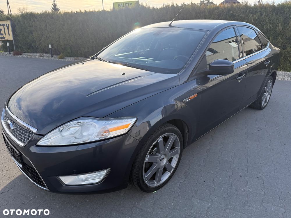 Ford Mondeo 2.0 Champions Edition - 1