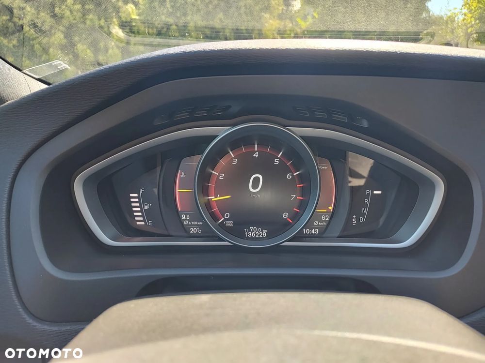 Volvo V40 T5 Drive-E R-Design Momentum - 19