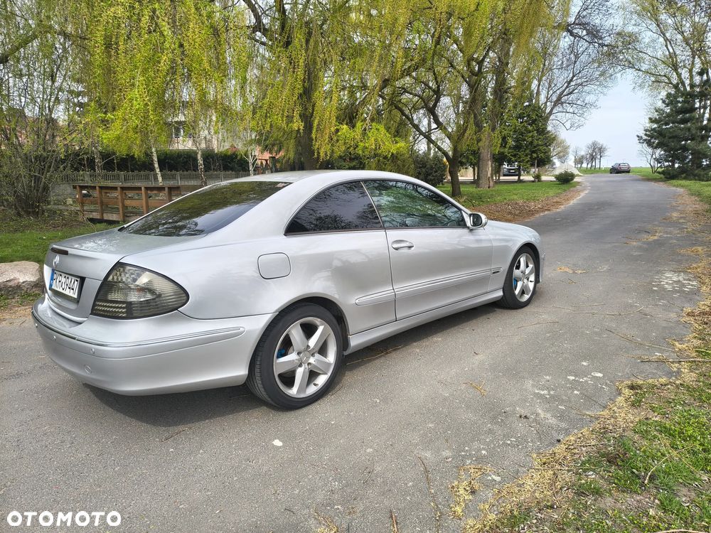 Mercedes-Benz CLK - 7