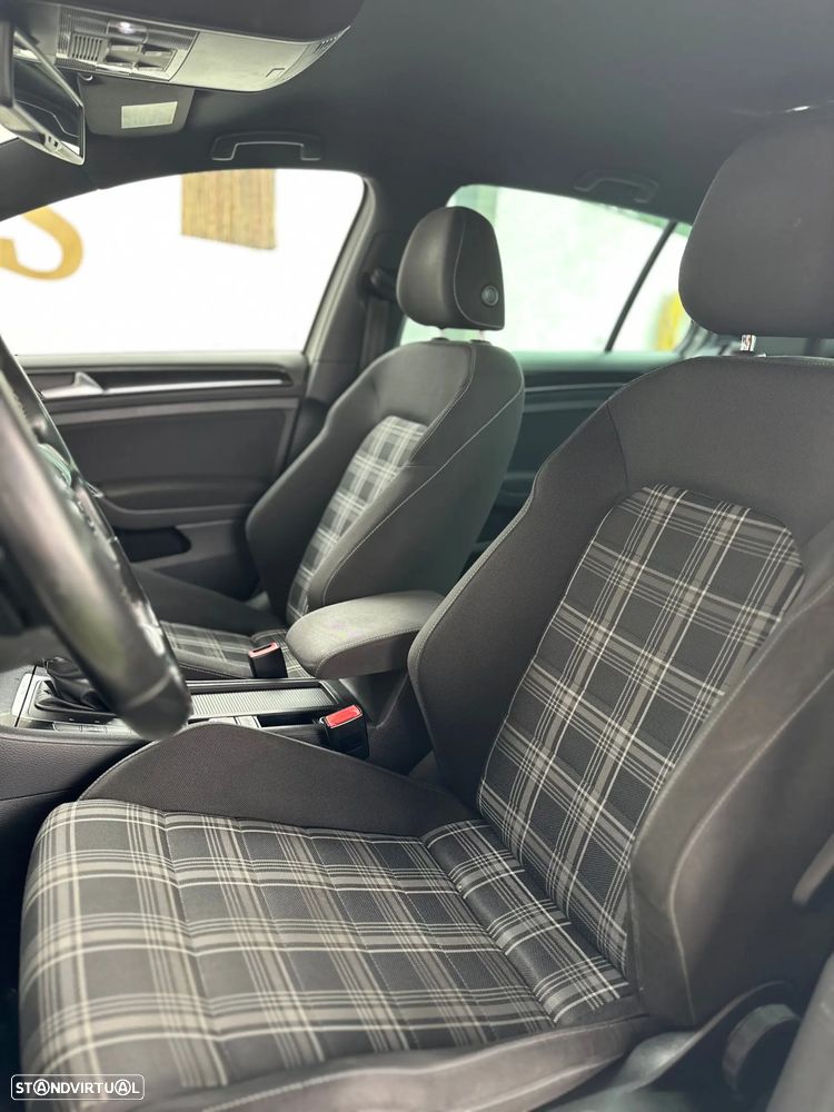 VW Golf 2.0 TDI GTD DSG - 16