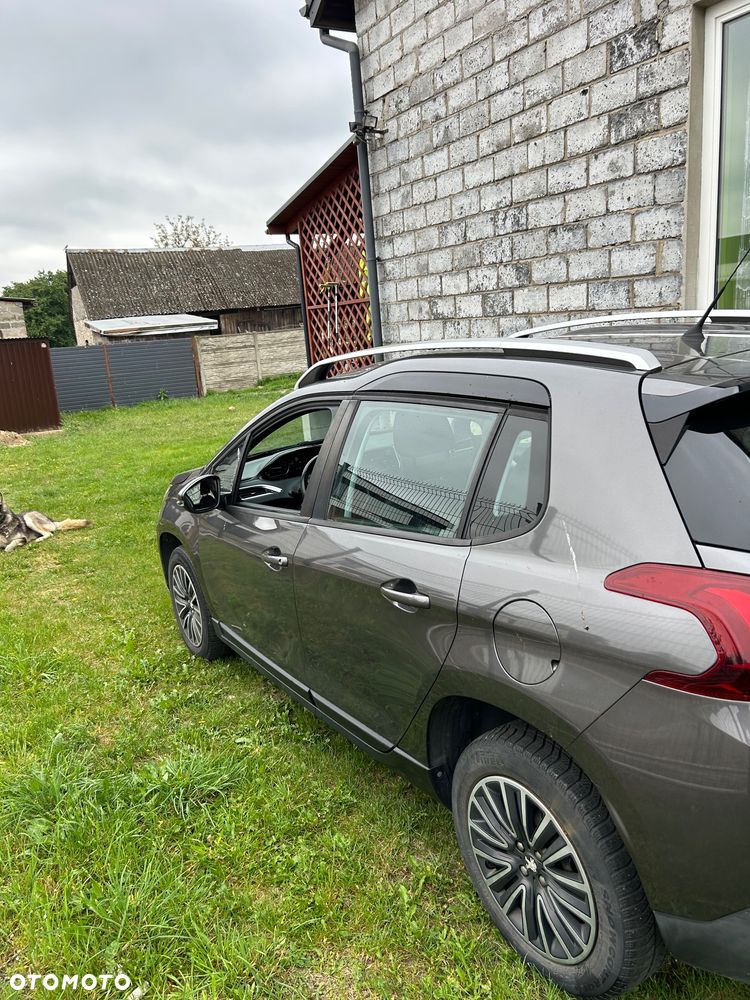 Peugeot 2008 1.2 Pure Tech Style - 6
