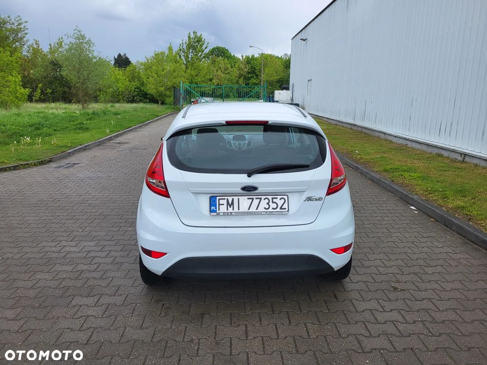 Ford Fiesta - 5