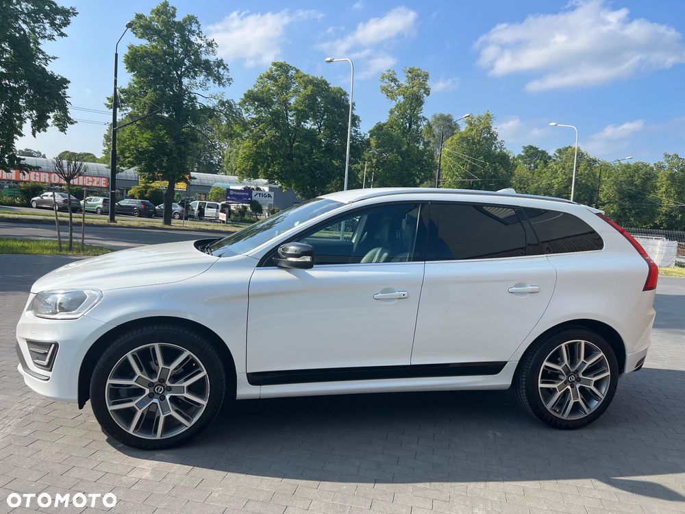 Volvo XC 60 D5 AWD R-Design Momentum - 7