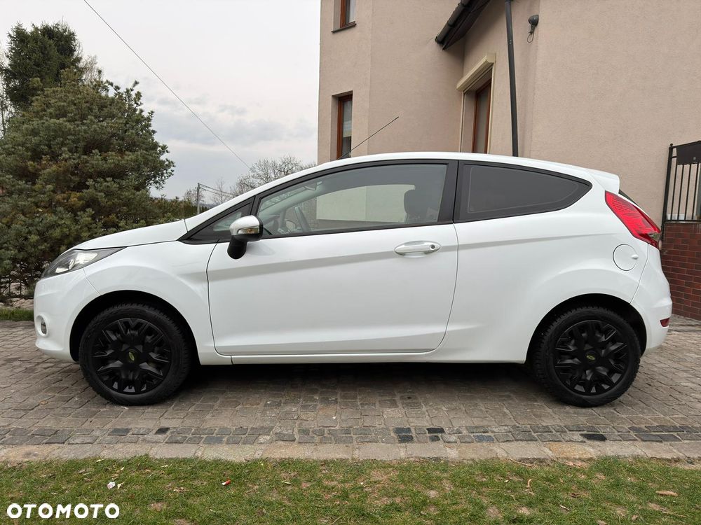 Ford Fiesta - 34