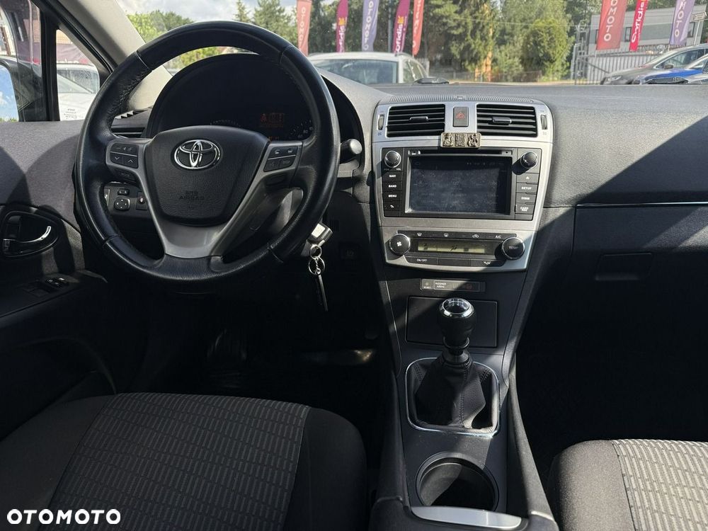 Toyota Avensis 1.8 Prestige - 13