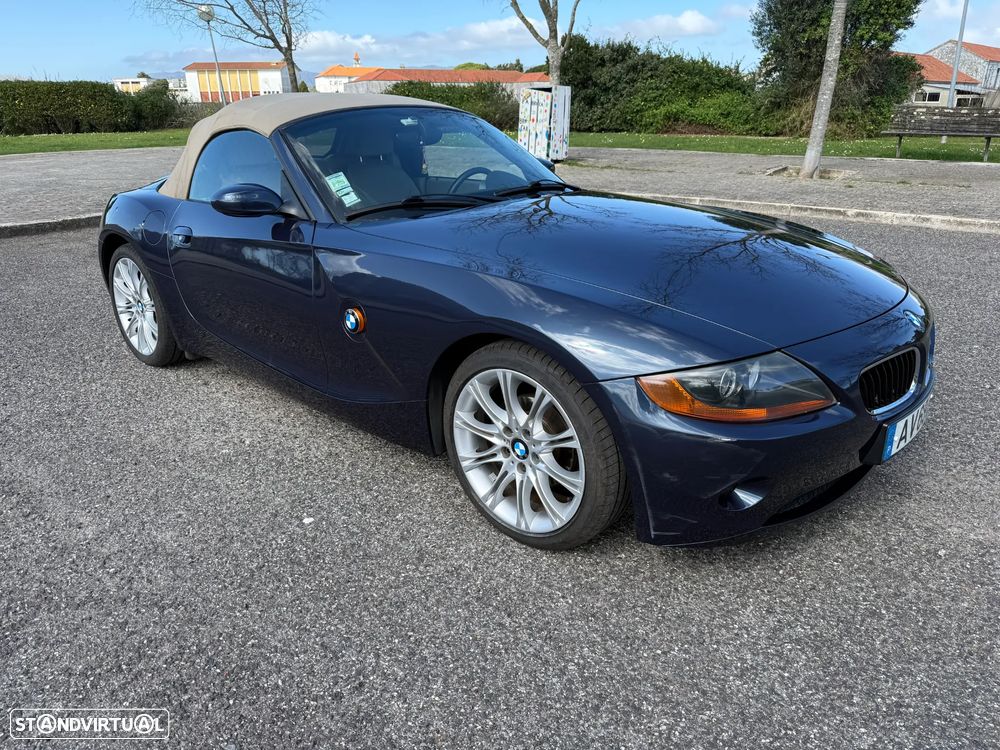 BMW Z4 2.2i - 4