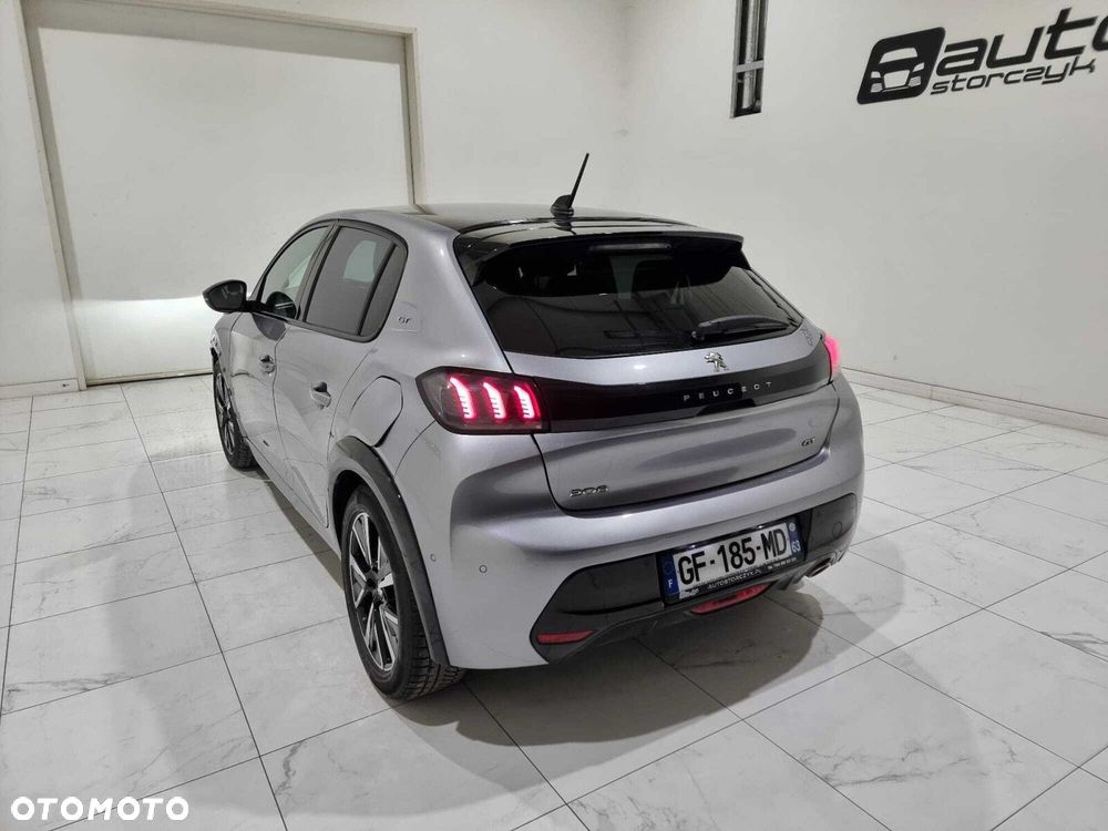 Peugeot 208 - 6