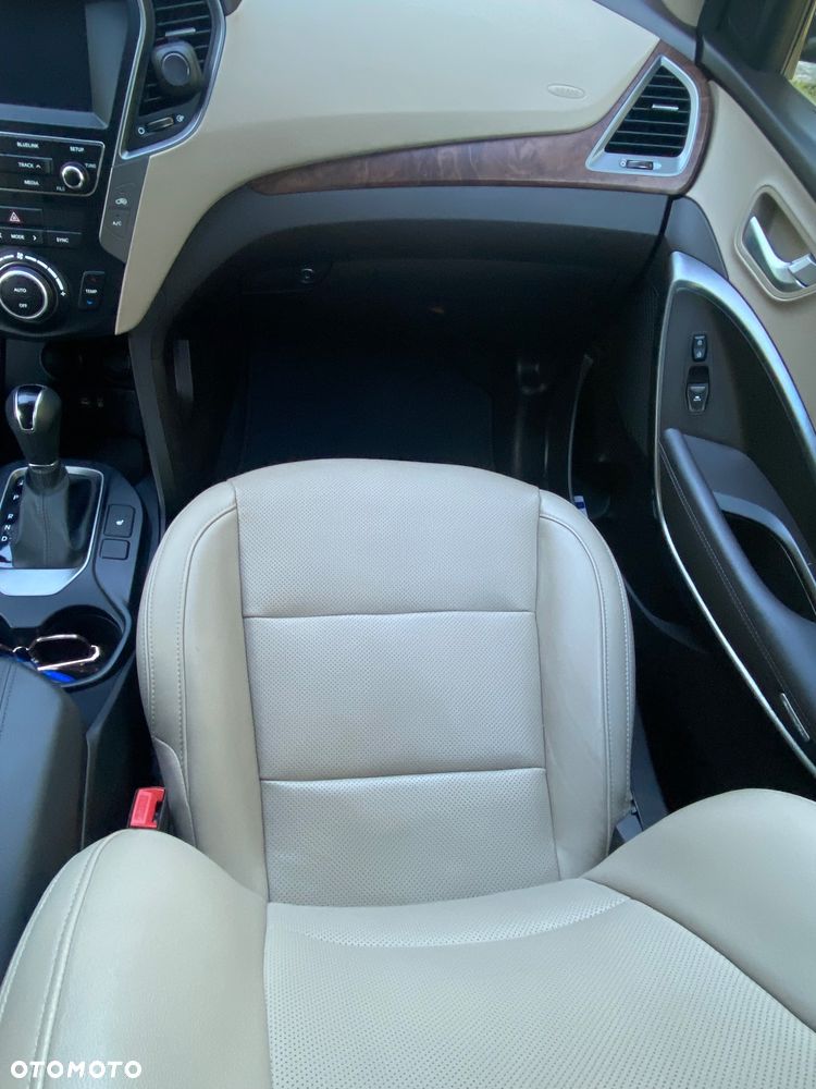Hyundai Santa Fe 2.4 Sport Utility - 20