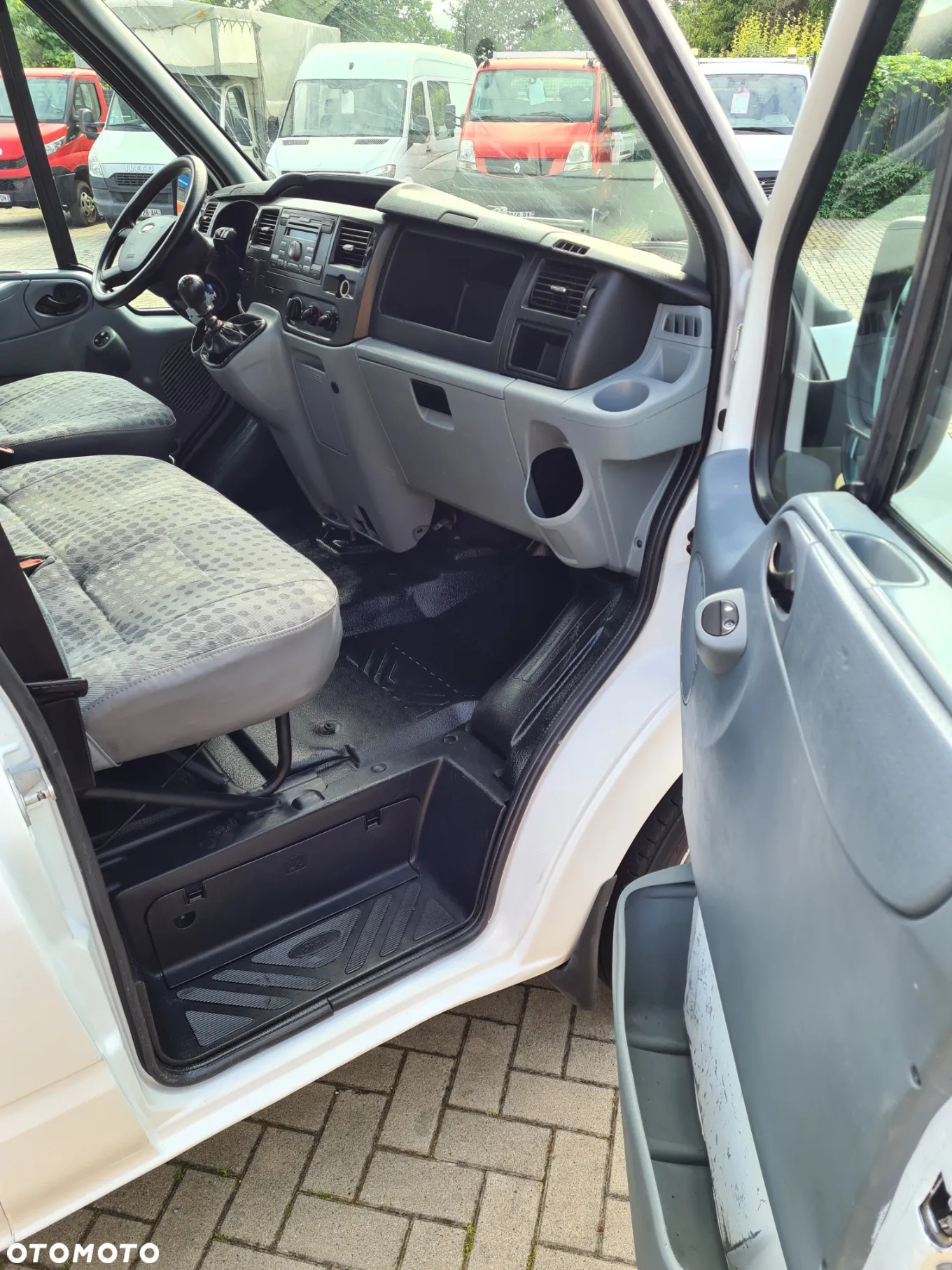 Ford Transit - 8