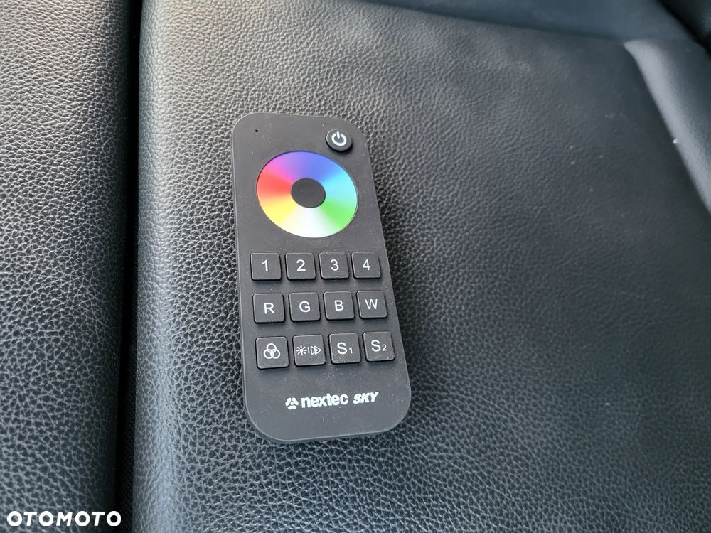 Mercedes-Benz Sprinter 317 Autolaweta najazd alu Hak 3500kg - 27