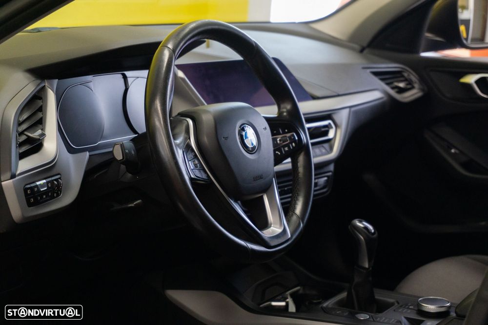 BMW 118 - 10
