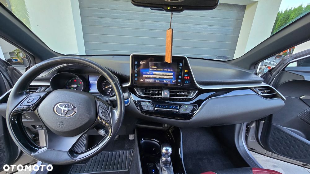 Toyota C-Hr 2018 photo 5