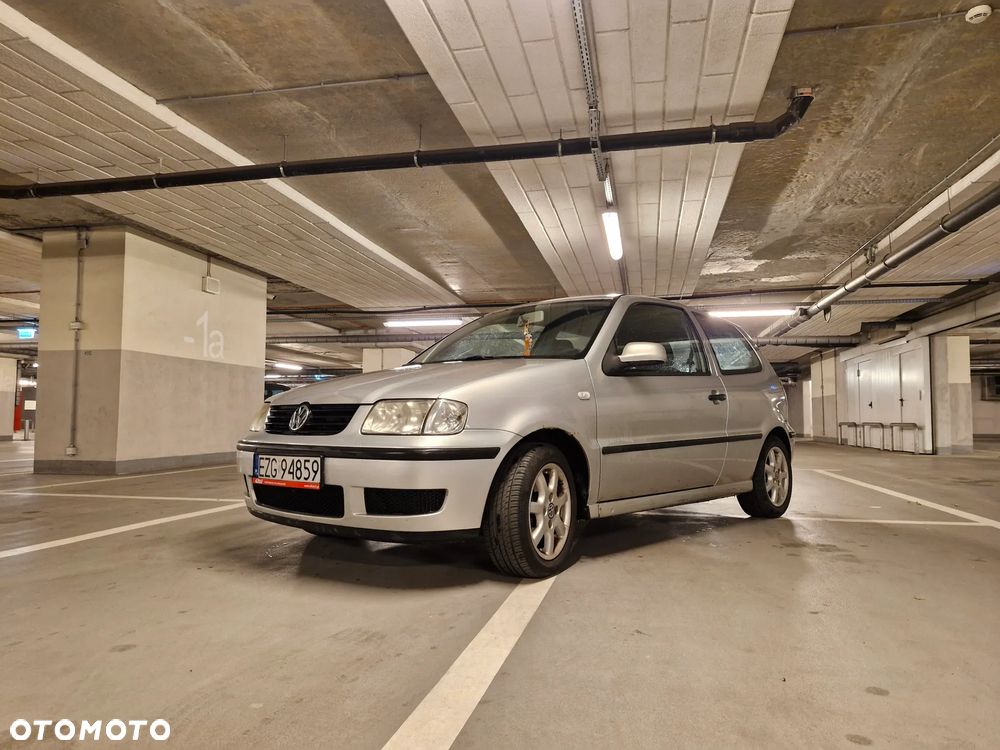 Volkswagen Polo 1.4 Comfortline - 1