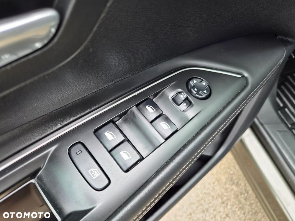 Peugeot 3008 HDi FAP 115 Allure - 30