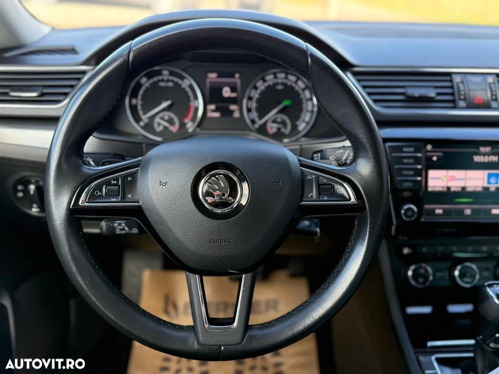 Skoda Superb 2.0 TDI DSG Ambition - 13