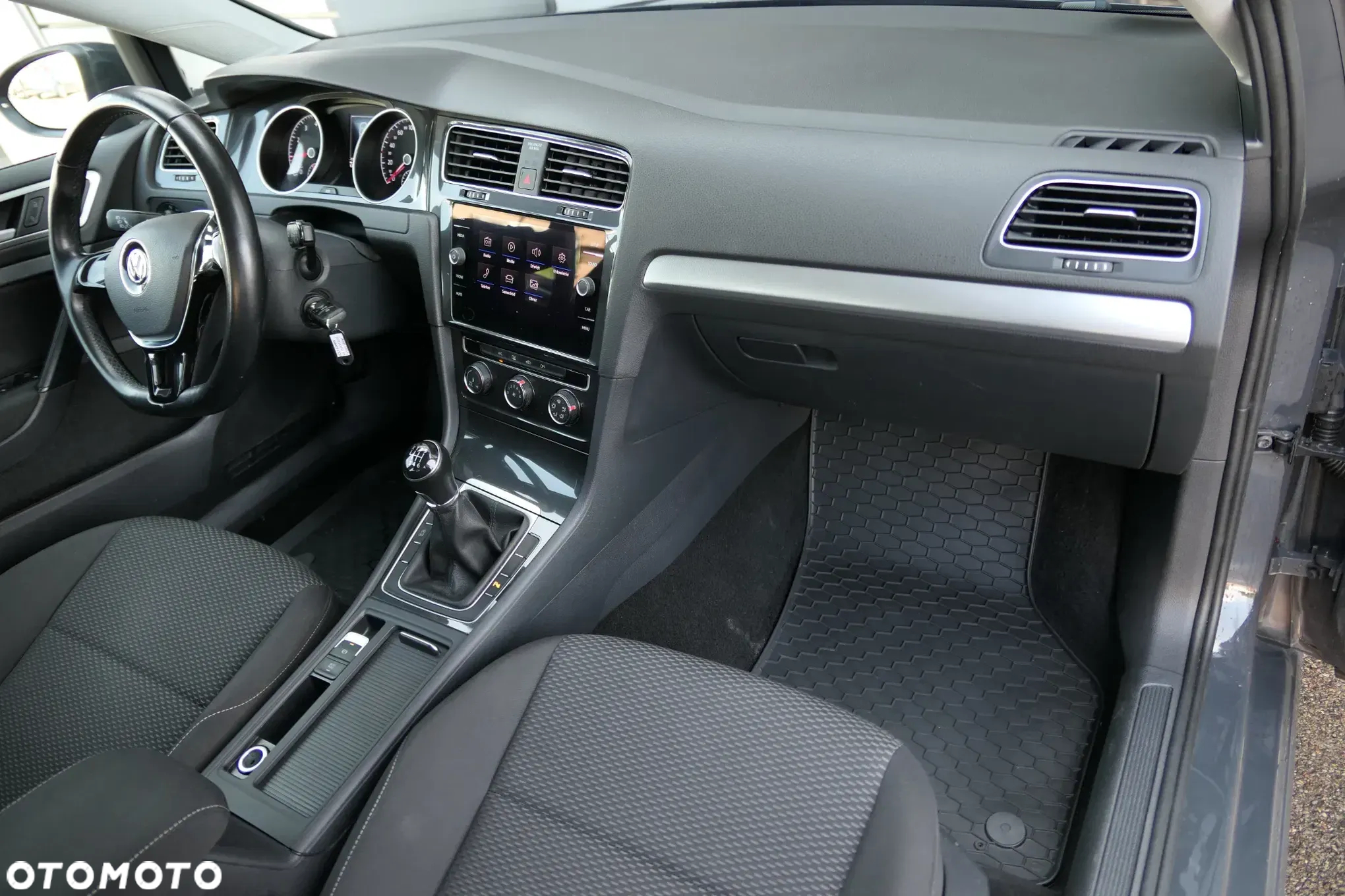 Volkswagen Golf VII 1.0 TSI BMT Trendline - 20
