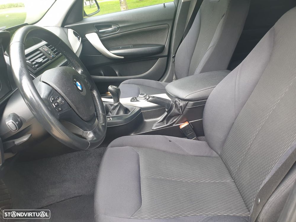 BMW 116 d Sport Line - 18