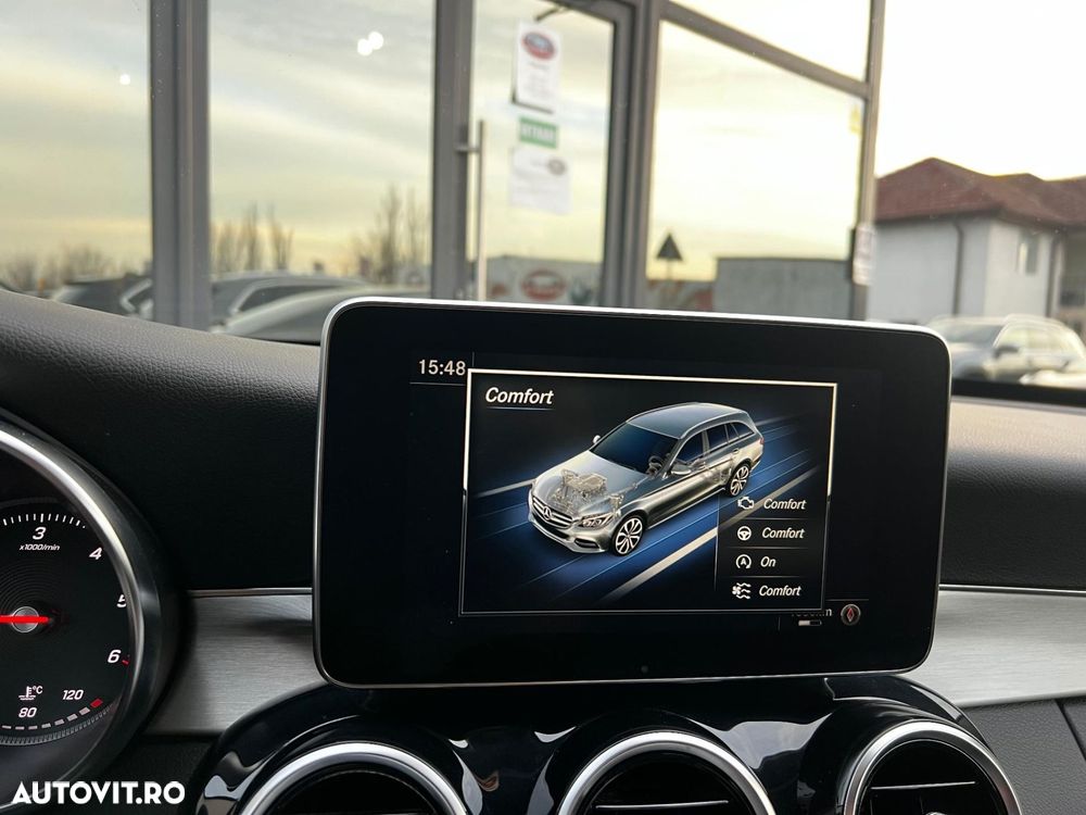 Mercedes-Benz C - 32