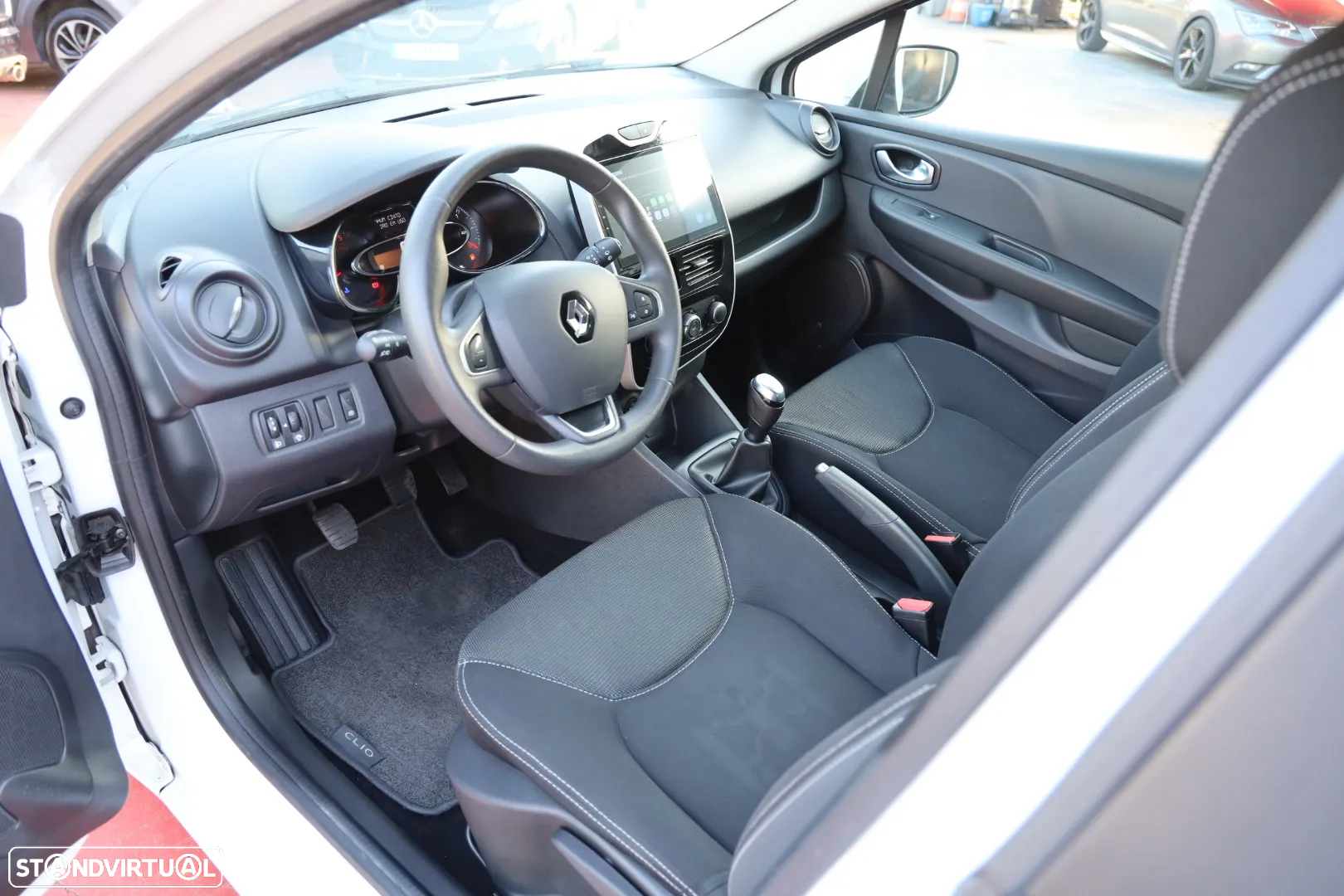 Renault Clio 1.5 dCi Zen - 14