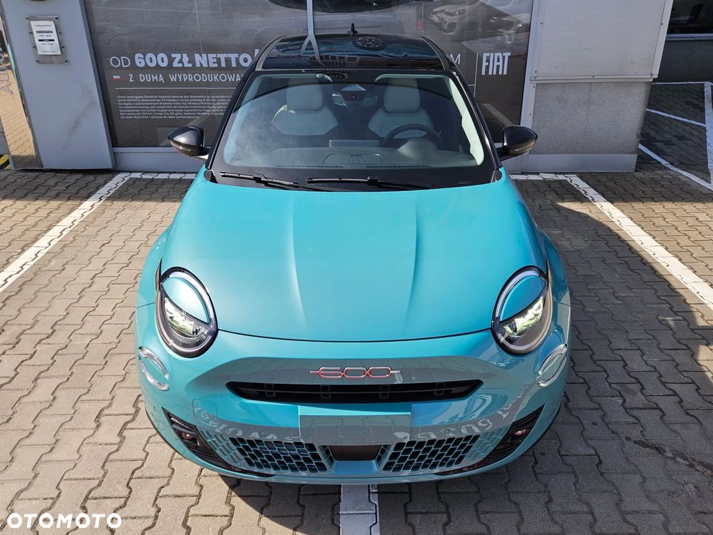 Fiat 600 1.2 Turbo La Prima eDCT - 4