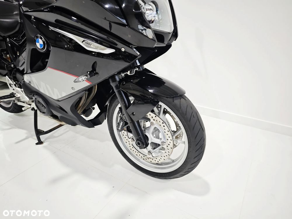 BMW F - 8