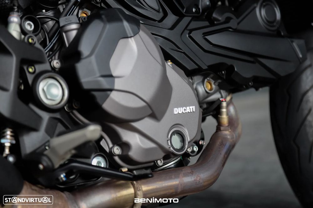 Ducati Monster - 10