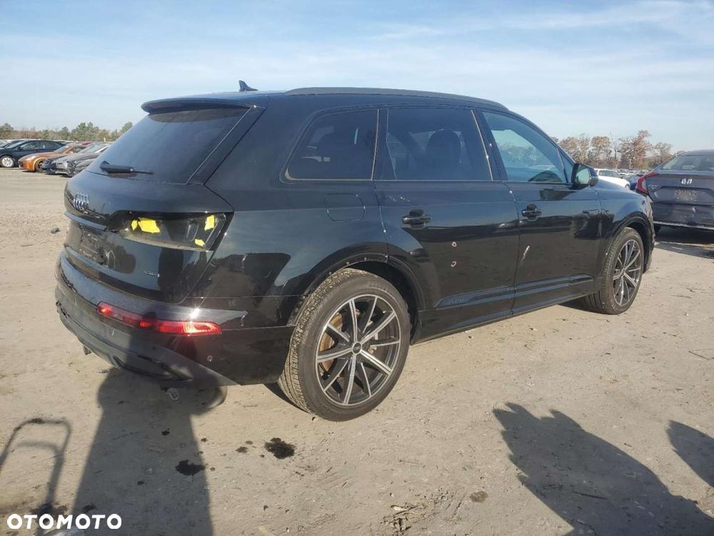 Audi Q7 - 4