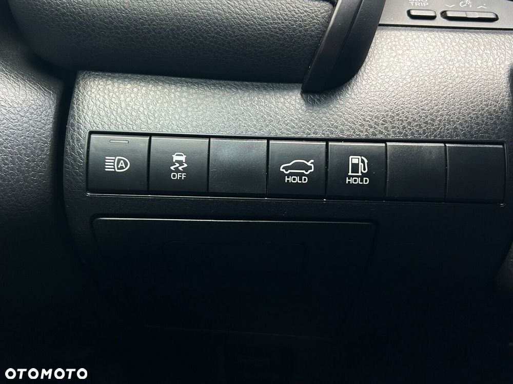 Toyota Camry 2.5 Hybrid Comfort CVT - 27
