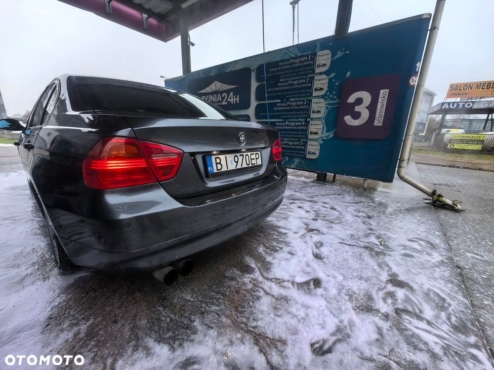 BMW Seria 3 318d - 18