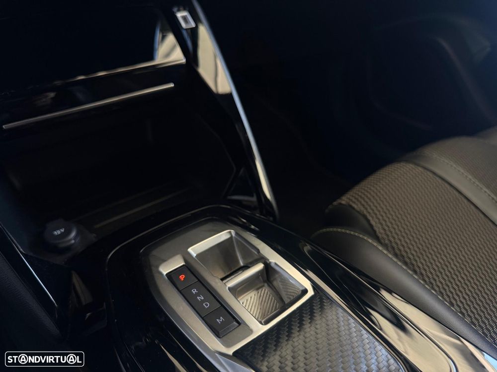 Peugeot 2008 1.2 PureTech GT EAT8 - 30