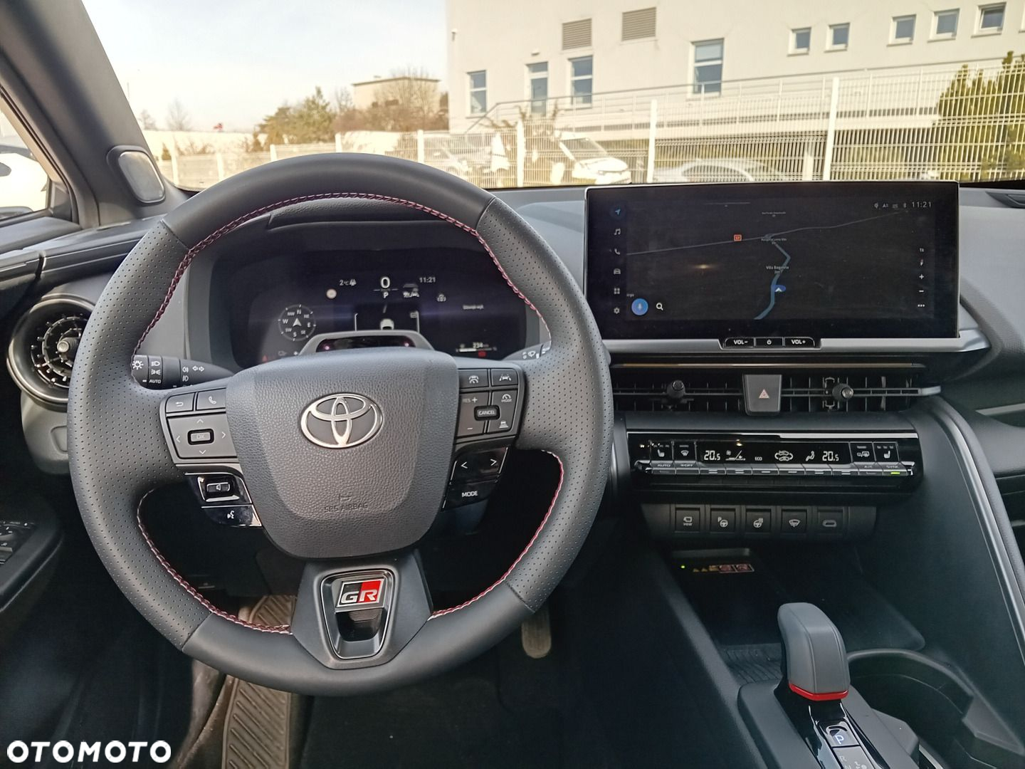 Toyota C-HR - 13