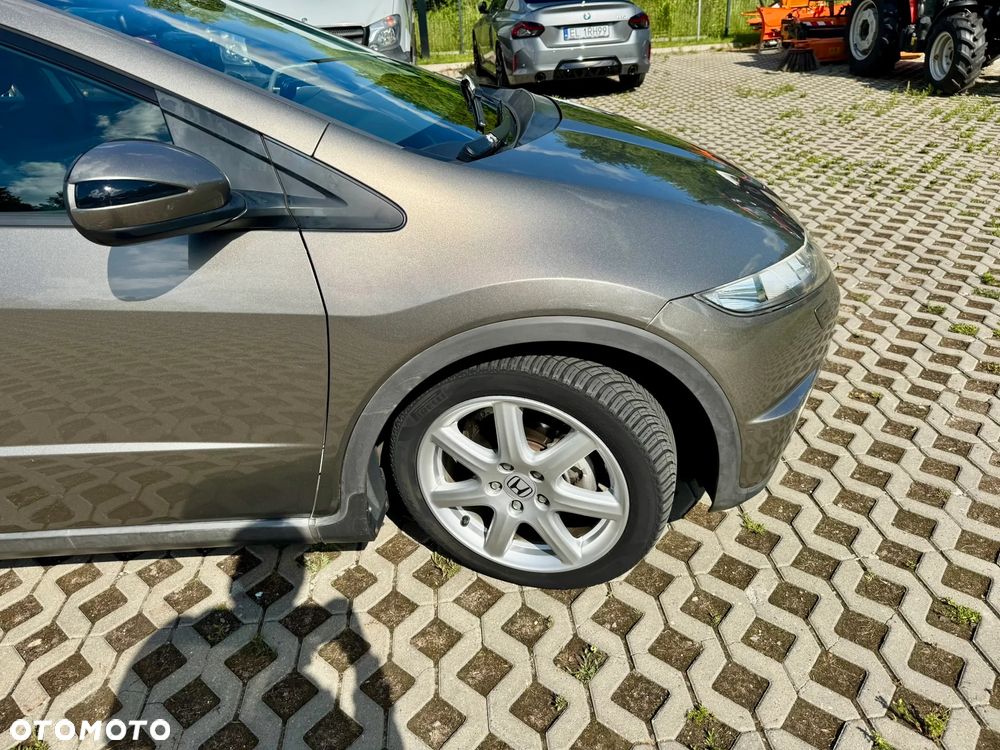 Honda Civic 1.8i-VTEC Sport - 5