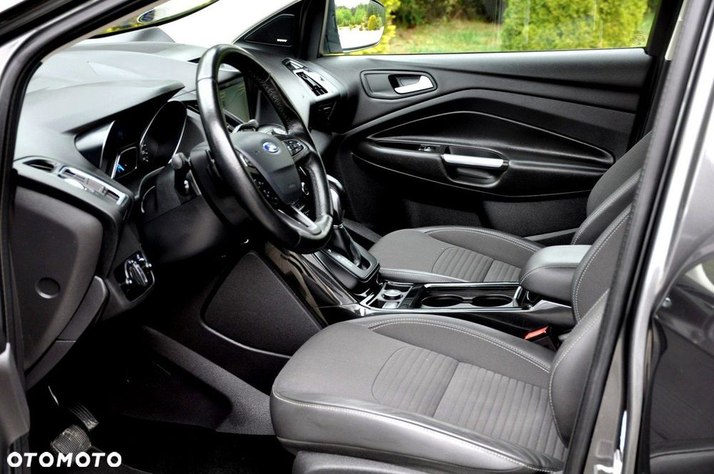 Ford Kuga - 26