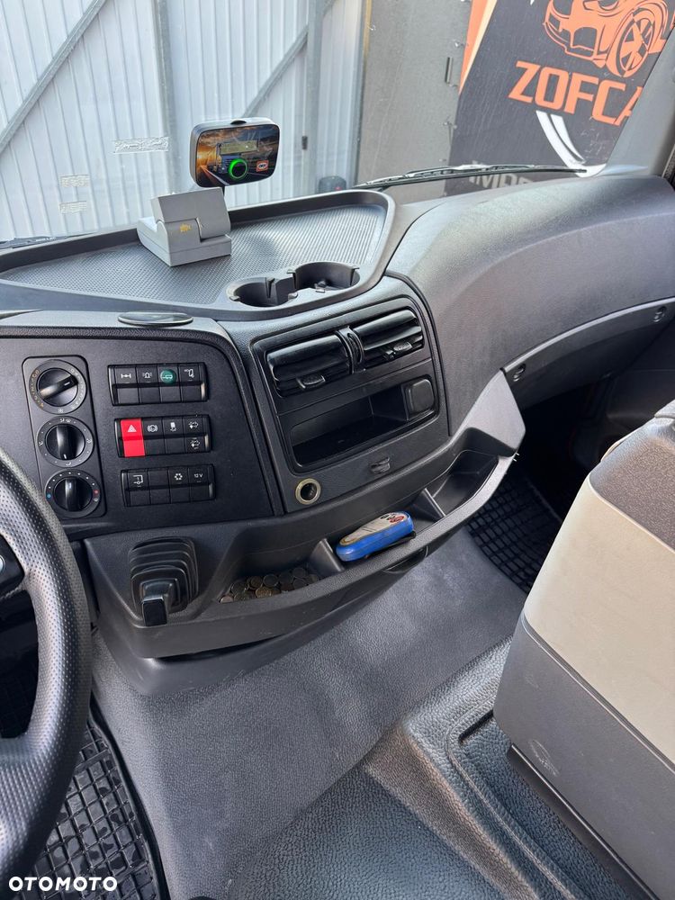 Mercedes-Benz ATEGO - 22