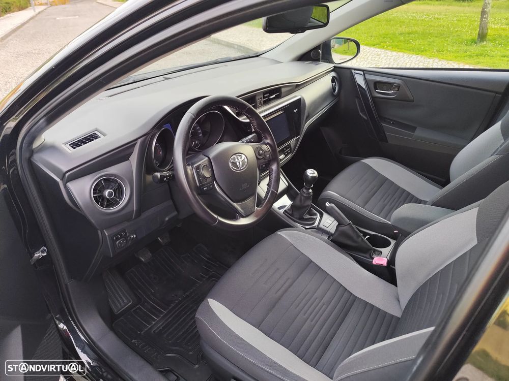 Toyota Auris Touring Sports 1.4 D-4D Comfort+Pack Sport - 5