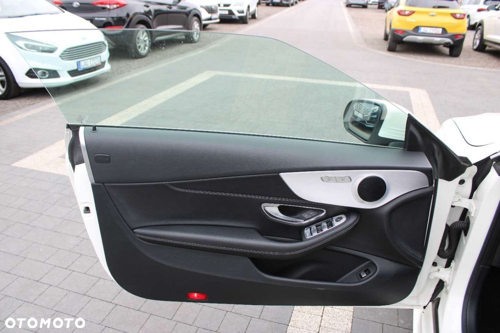 Mercedes-Benz Klasa C - 19