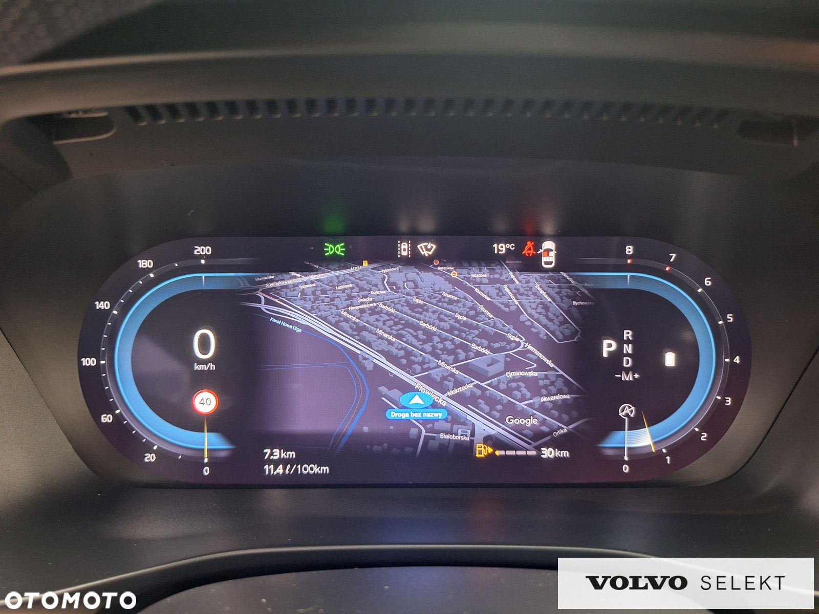 Volvo XC 40 - 18
