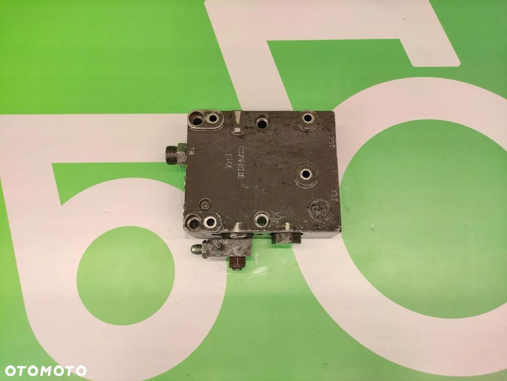 Zawór hamulca hydraulicznego 60749D 3797004M2 Massey Ferguson 7618 - 1