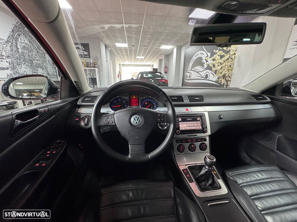 VW Passat Variant 2.0 TDI Highline - 21