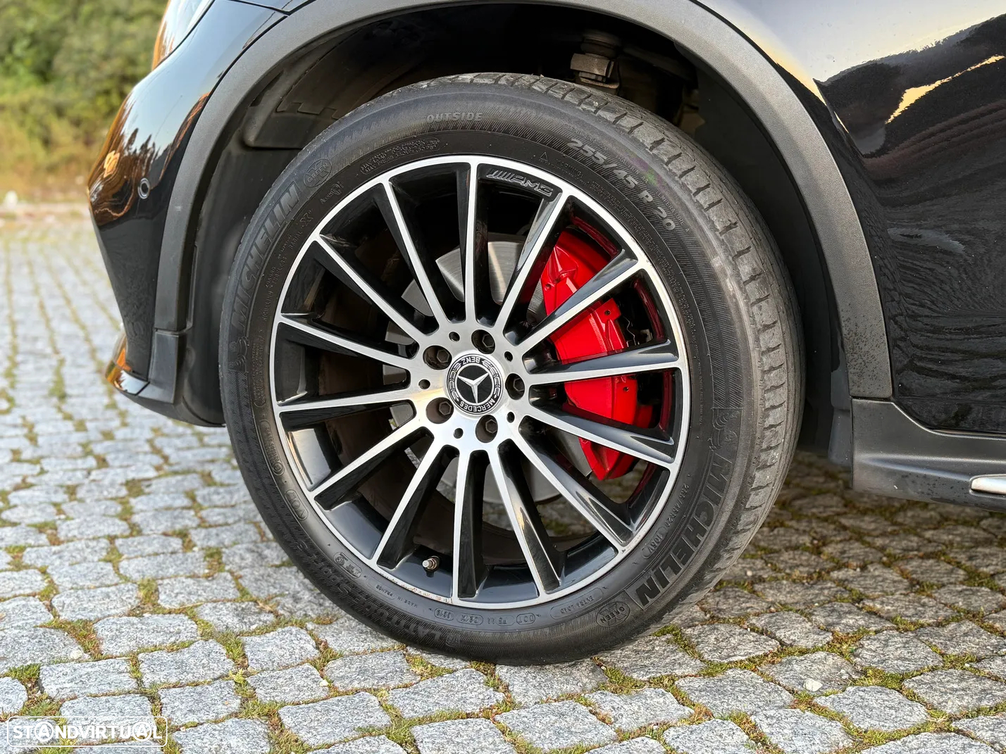 Mercedes-Benz GLC 250 d Coupe 4Matic 9G-TRONIC AMG Line - 19