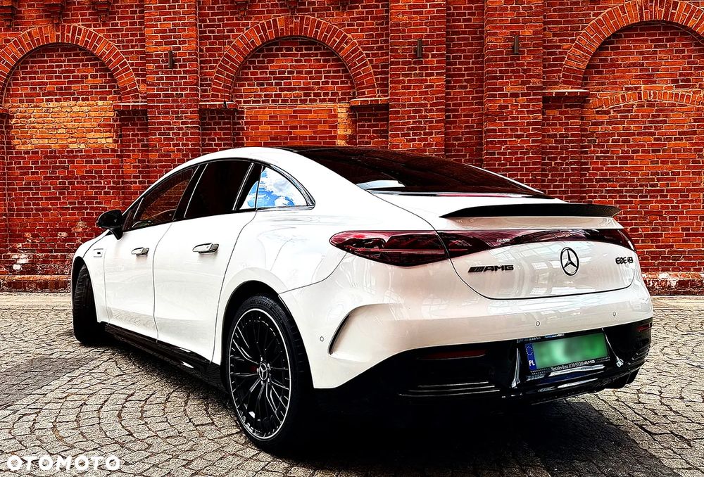 Mercedes-Benz EQE AMG 43 4Matic - 3